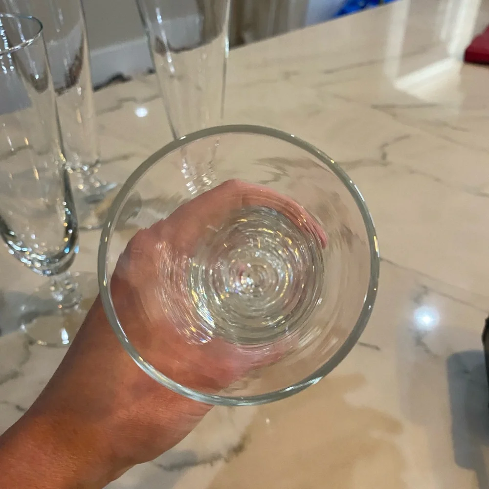 Bundle of 4 Clear Glass Pilsner Beer Glasses with short Stems 2 Styles